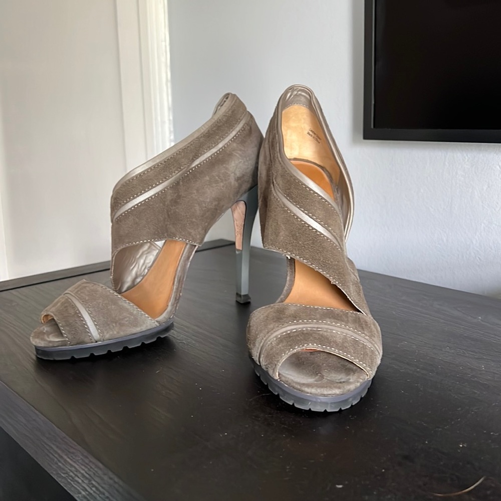 Size 9.5 Lamb Palma shoe